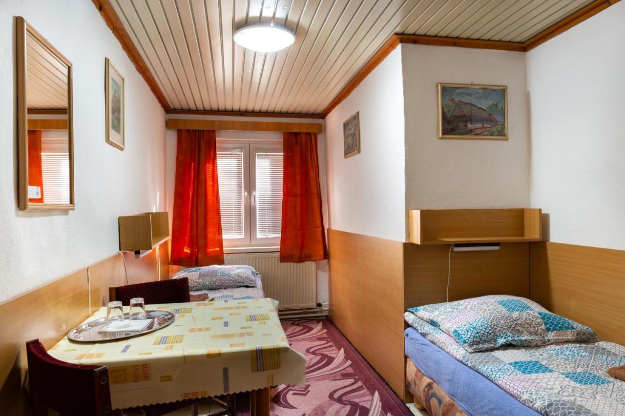 Penzion Rozalia Hotel Кошице Екстериор снимка