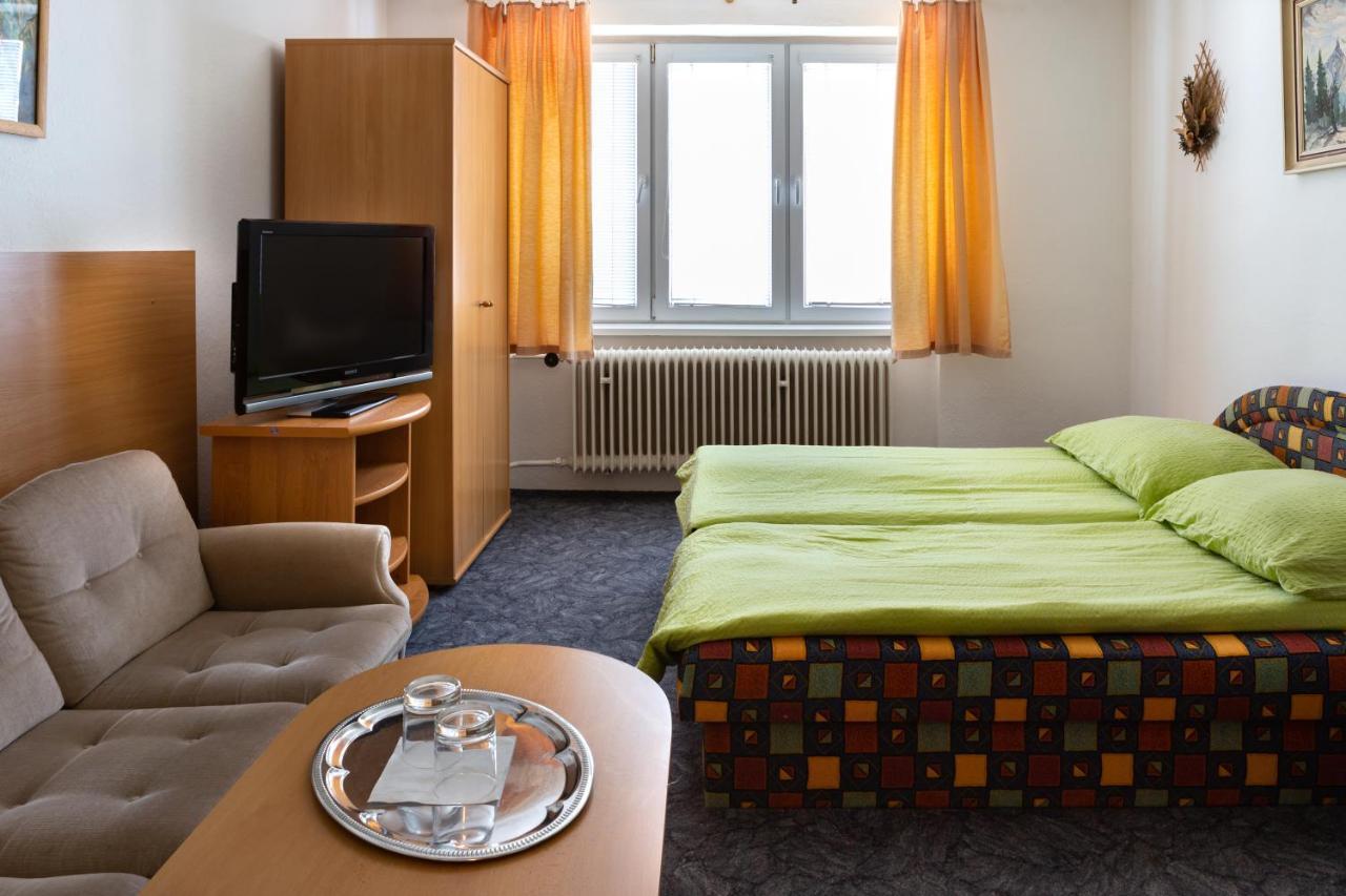 Penzion Rozalia Hotel Кошице Екстериор снимка
