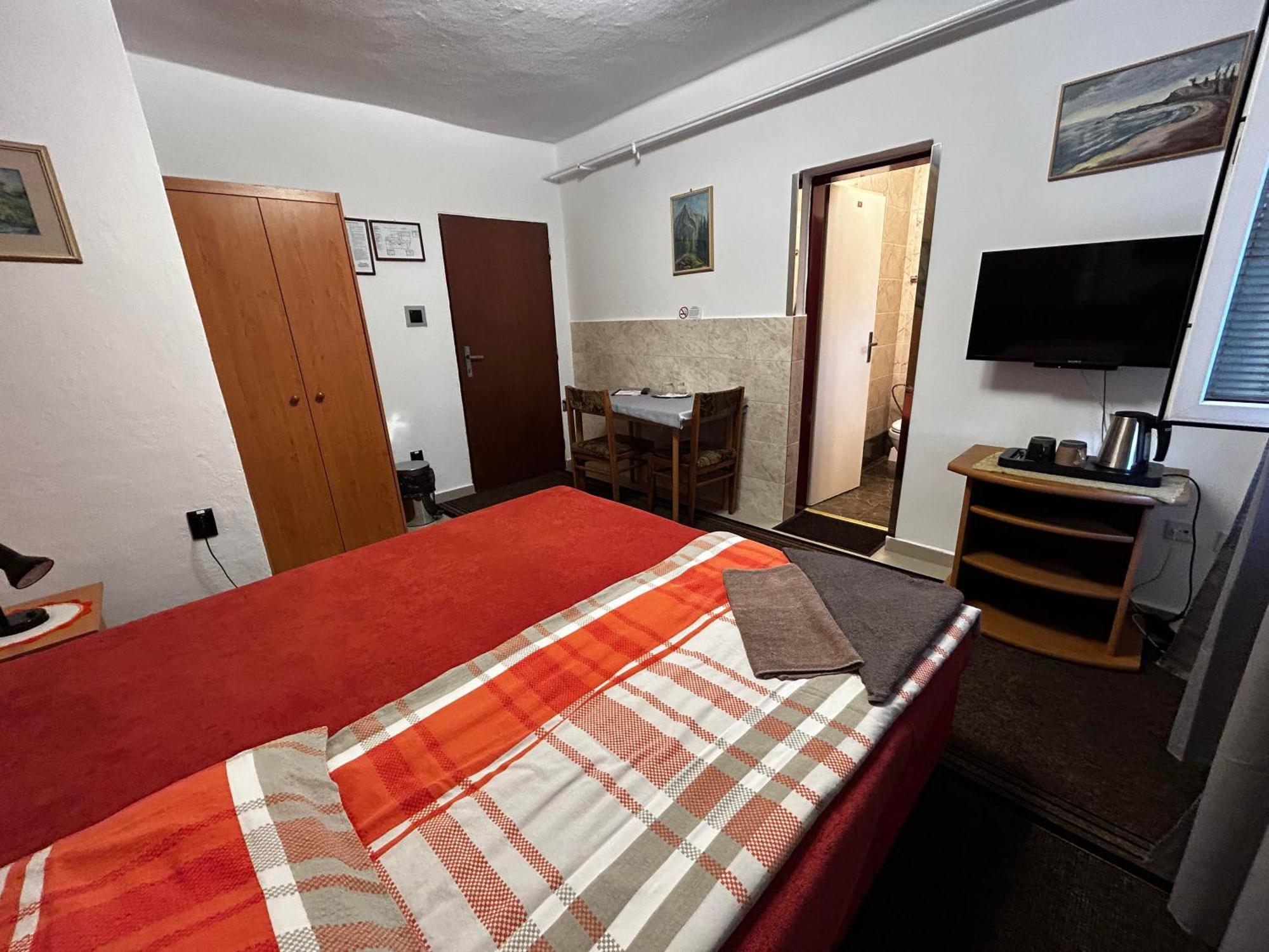 Penzion Rozalia Hotel Кошице Екстериор снимка