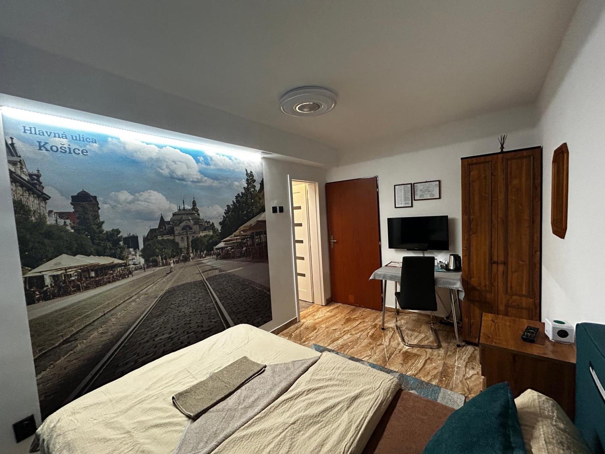 Penzion Rozalia Hotel Кошице Екстериор снимка